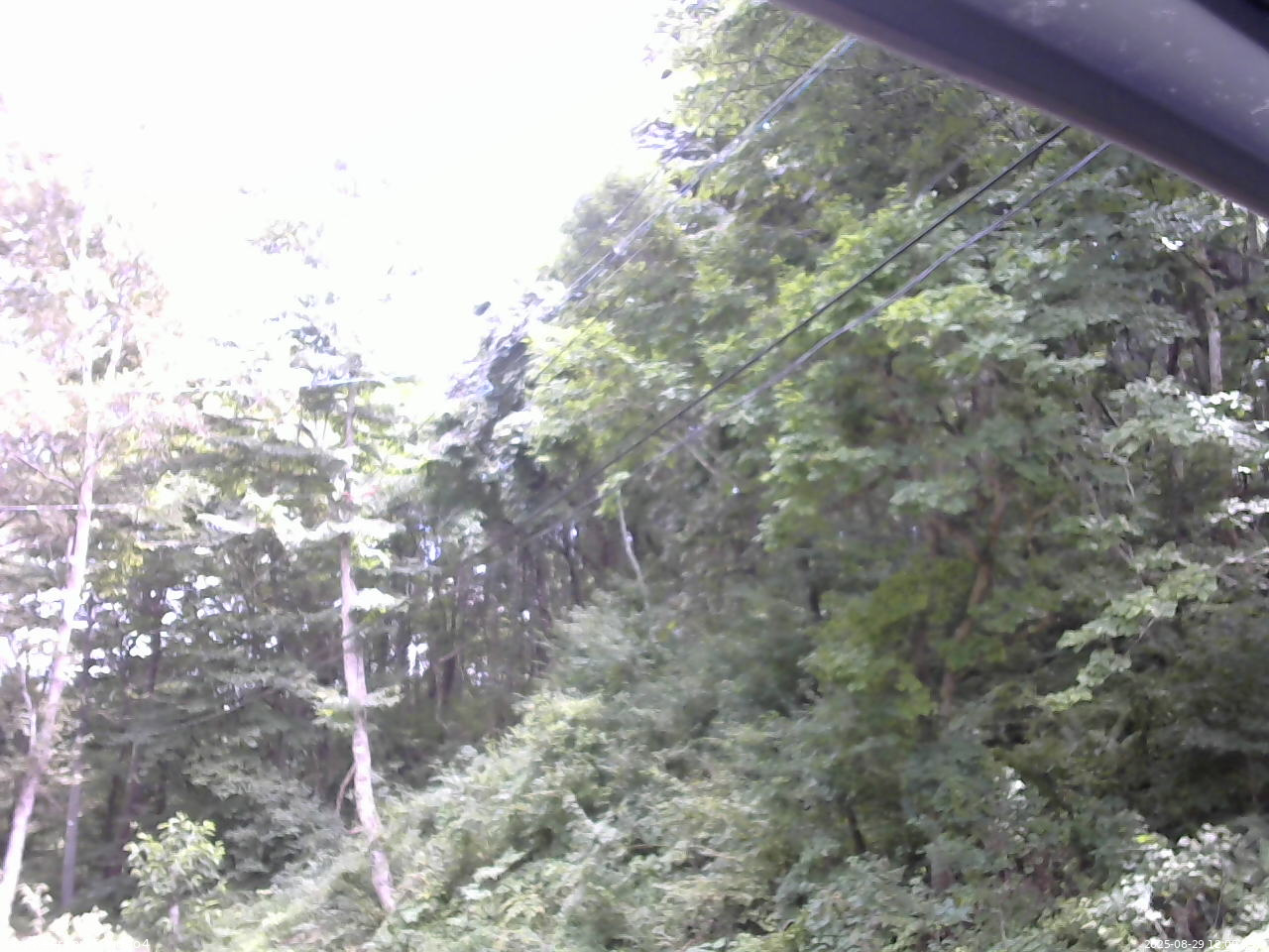 長野県菅平高原 ゆたか山荘 東側上空 2025/08/29 12:00