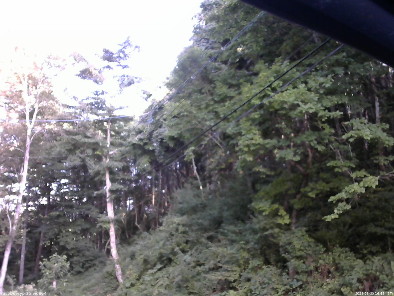 長野県菅平高原 ゆたか山荘 東側上空 2025/08/30 16:45