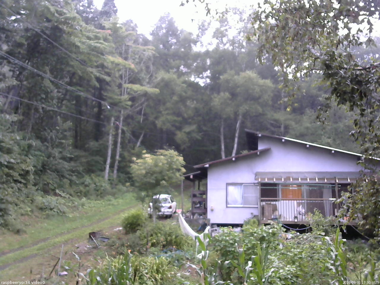 長野県菅平高原 ゆたか山荘 西側(坂上) 2025/08/31 17:30