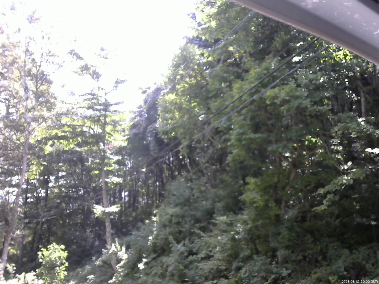 長野県菅平高原 ゆたか山荘 東側上空 2025/08/31 10:00