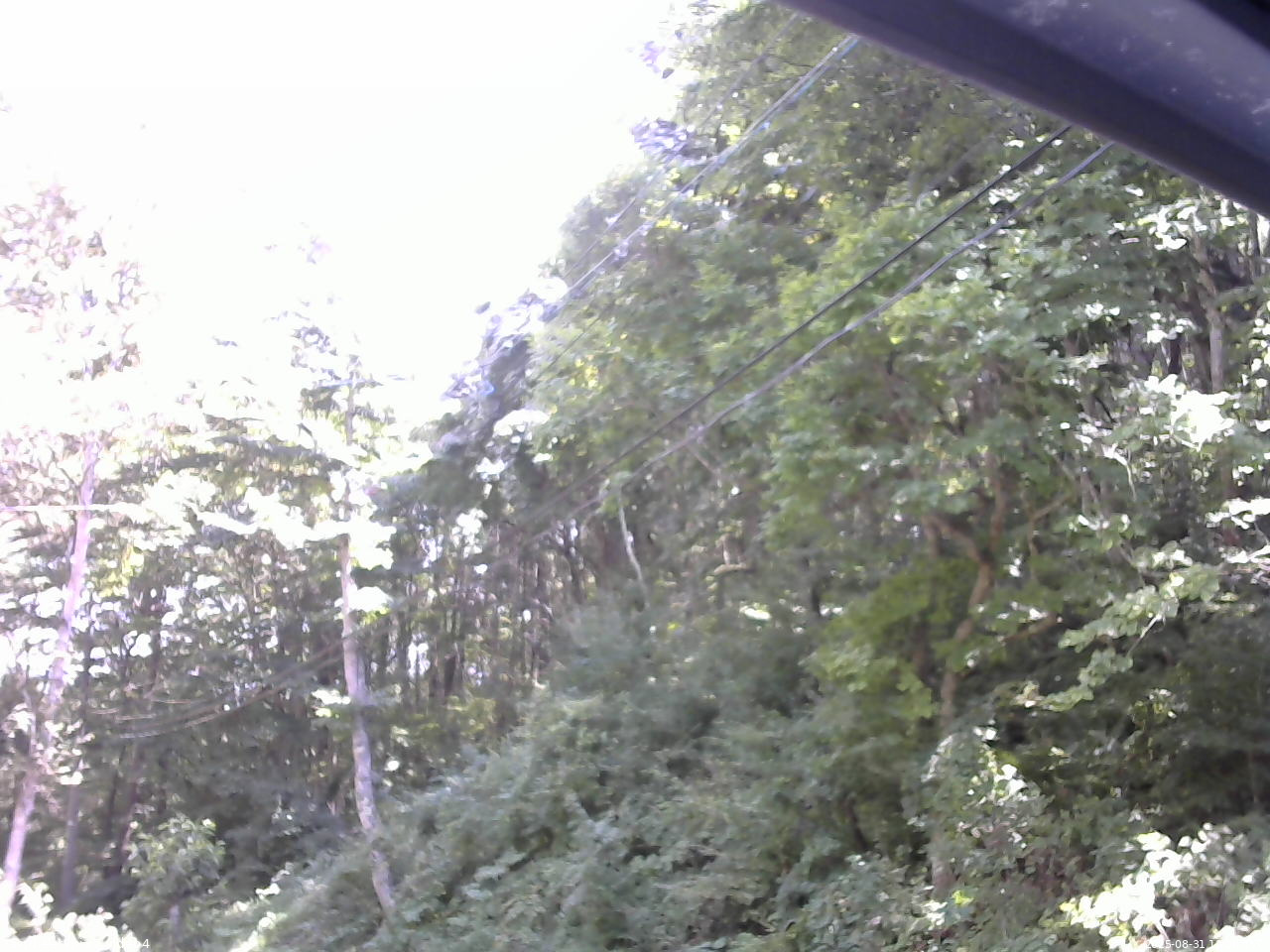 長野県菅平高原 ゆたか山荘 東側上空 2025/08/31 12:00