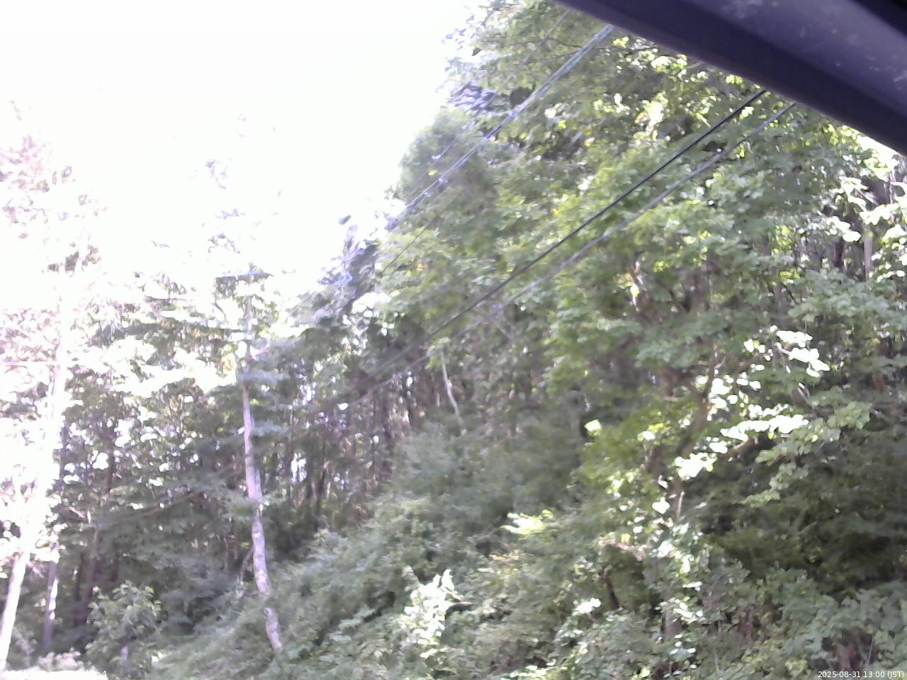 長野県菅平高原 ゆたか山荘 東側上空 2025/08/31 13:00