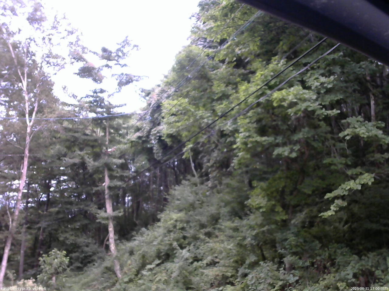 長野県菅平高原 ゆたか山荘 東側上空 2025/08/31 17:00