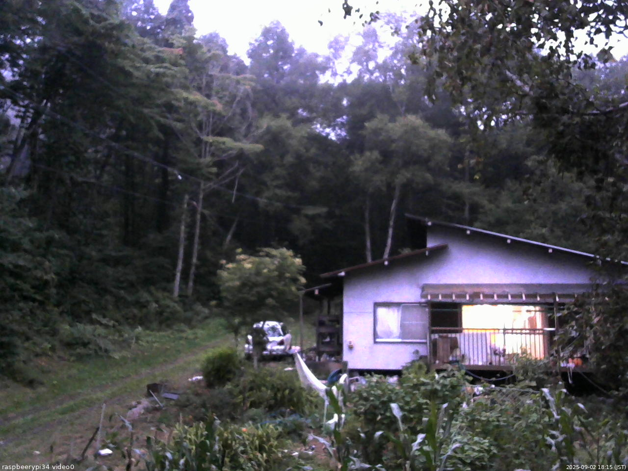 長野県菅平高原 ゆたか山荘 西側(坂上) 2025/09/02 18:15