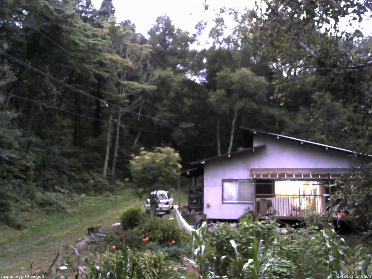 長野県菅平高原 ゆたか山荘 西側(坂上) 2025/09/03 18:15