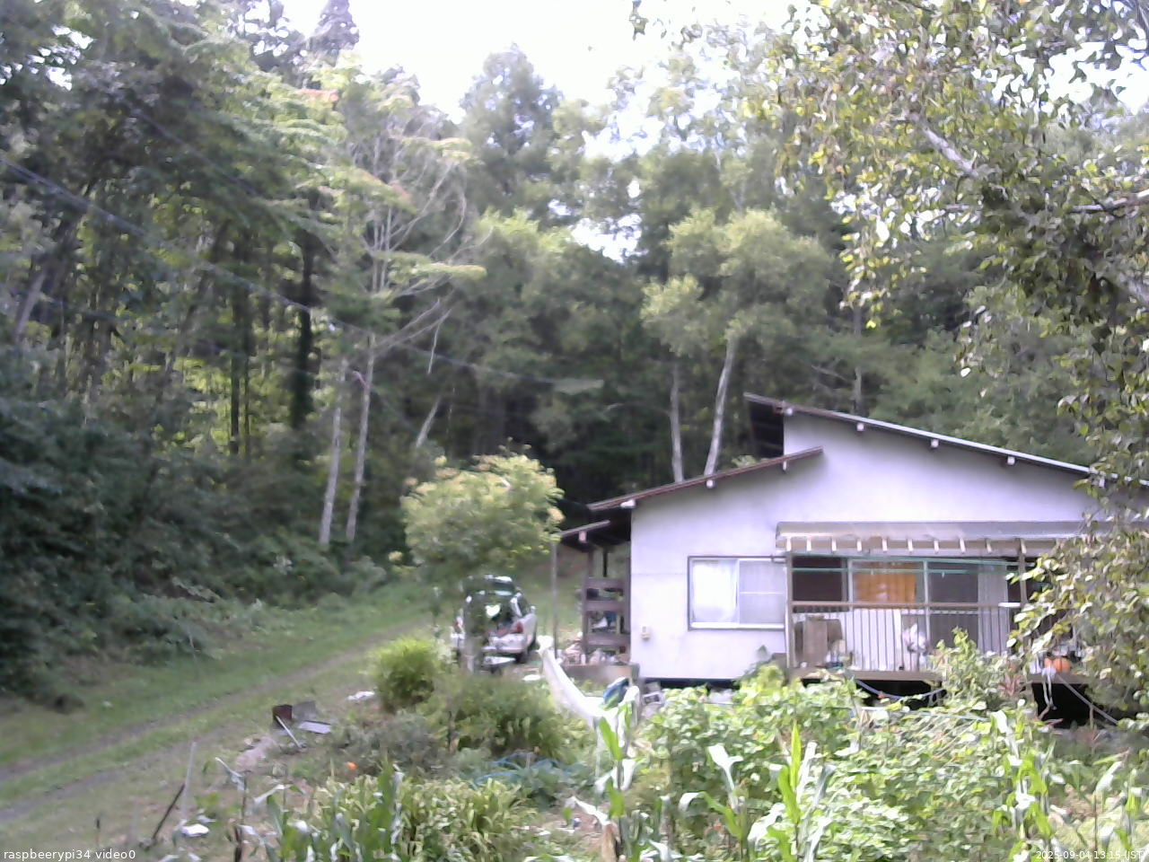 長野県菅平高原 ゆたか山荘 西側(坂上) 2025/09/04 13:15