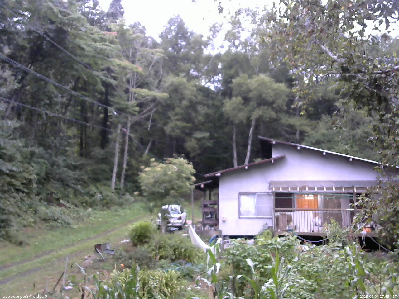 長野県菅平高原 ゆたか山荘 西側(坂上) 2025/09/04 17:45