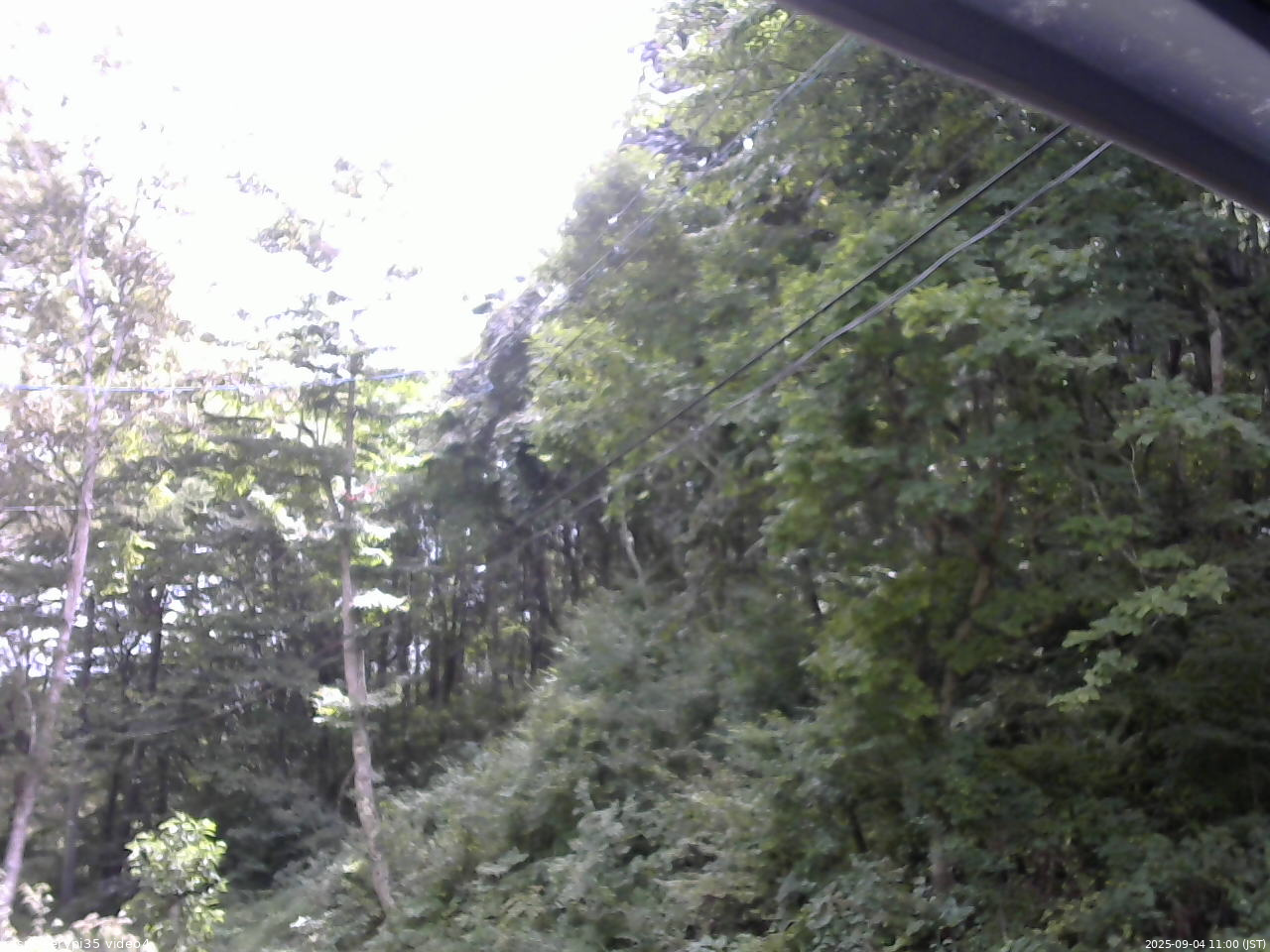 長野県菅平高原 ゆたか山荘 東側上空 2025/09/04 11:00