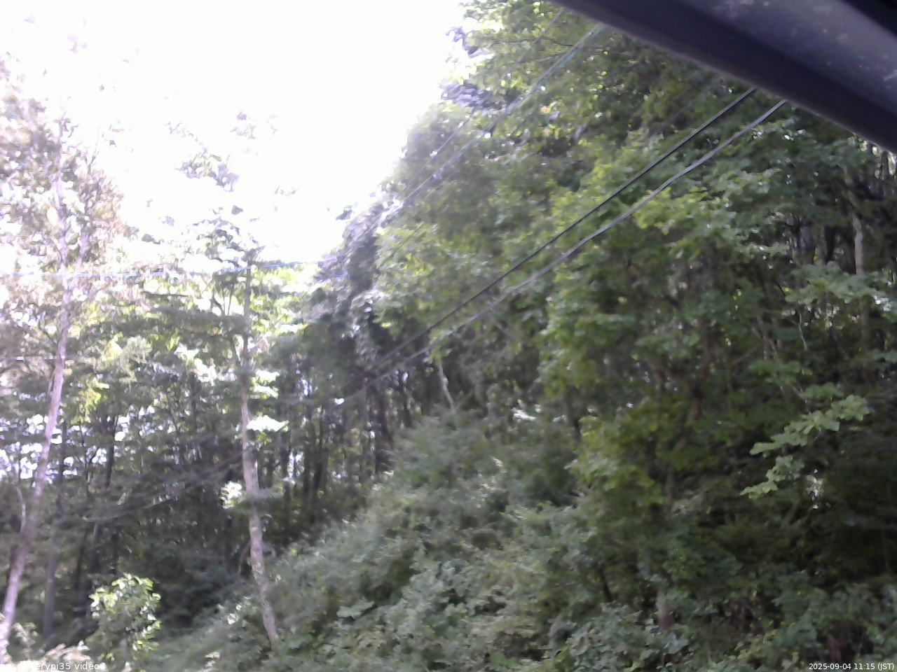 長野県菅平高原 ゆたか山荘 東側上空 2025/09/04 11:15