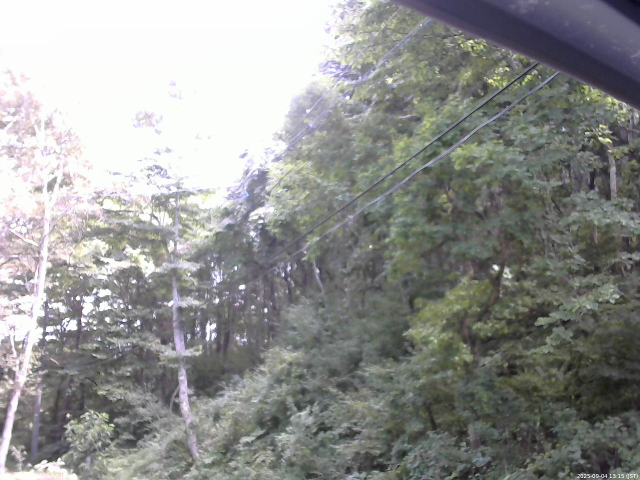 長野県菅平高原 ゆたか山荘 東側上空 2025/09/04 13:15