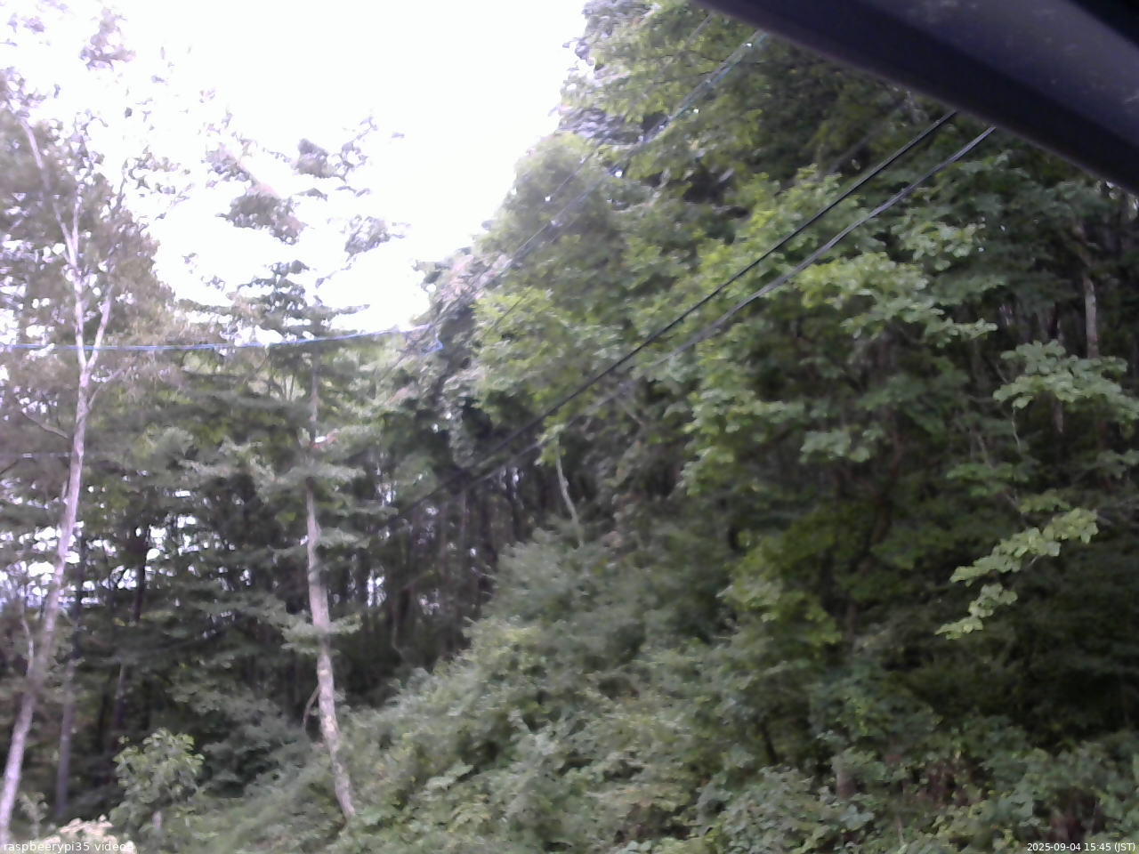 長野県菅平高原 ゆたか山荘 東側上空 2025/09/04 15:45