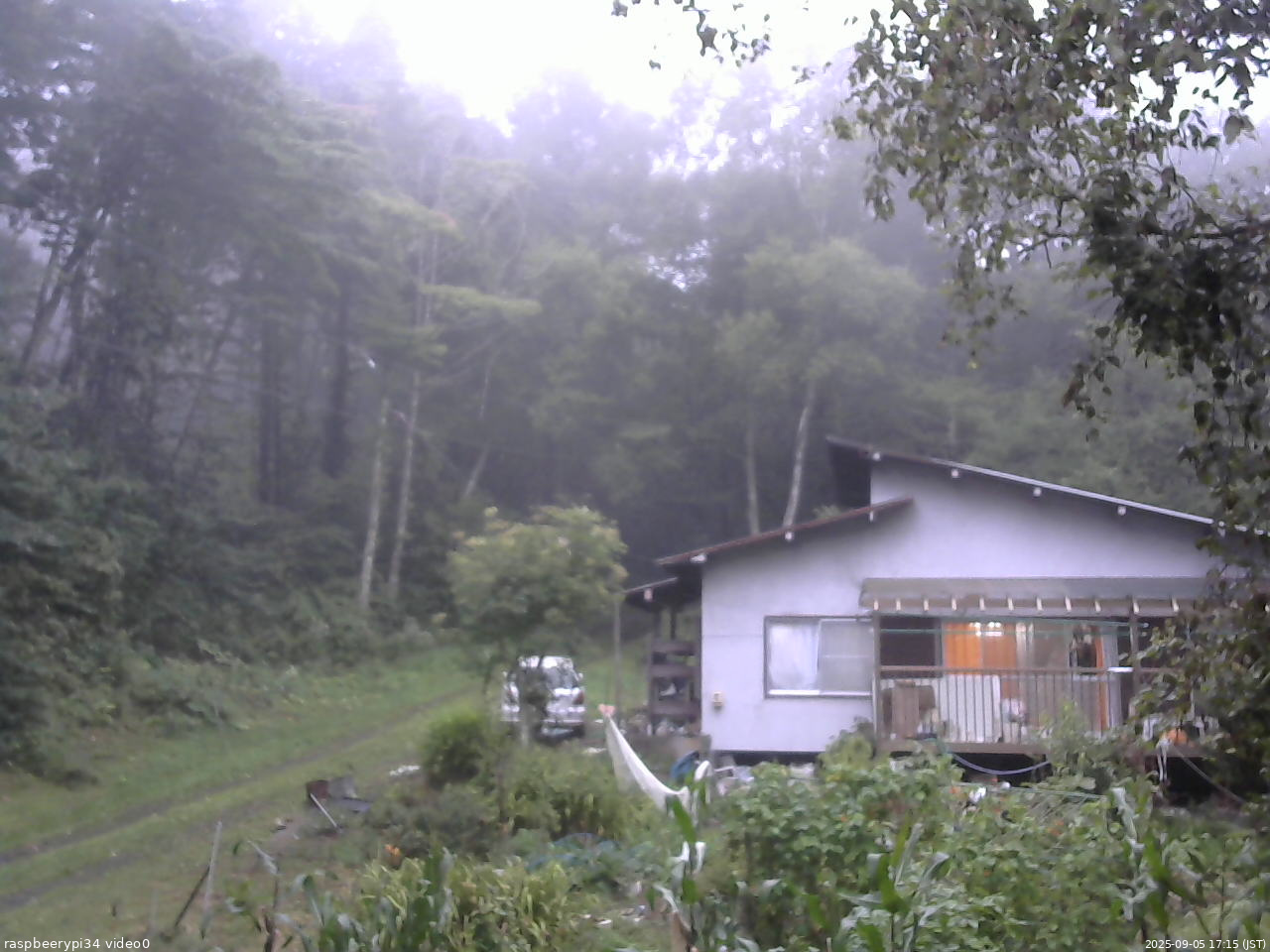 長野県菅平高原 ゆたか山荘 西側(坂上) 2025/09/05 17:15