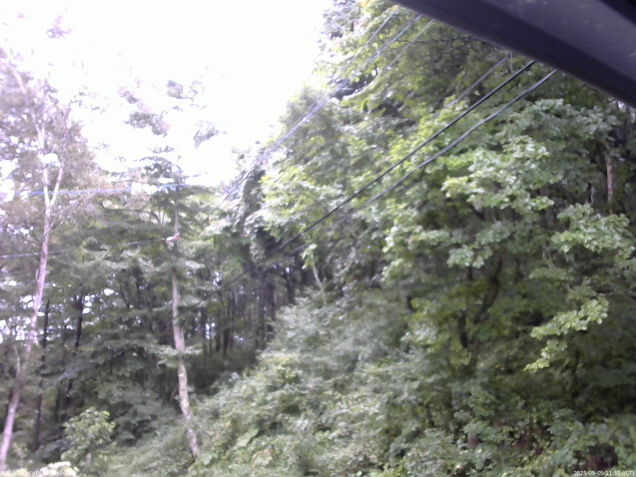長野県菅平高原 ゆたか山荘 東側上空 2025/09/05 11:30