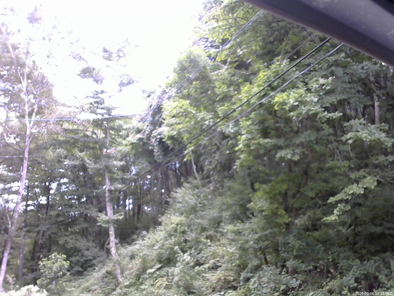 長野県菅平高原 ゆたか山荘 東側上空 2025/09/06 10:15