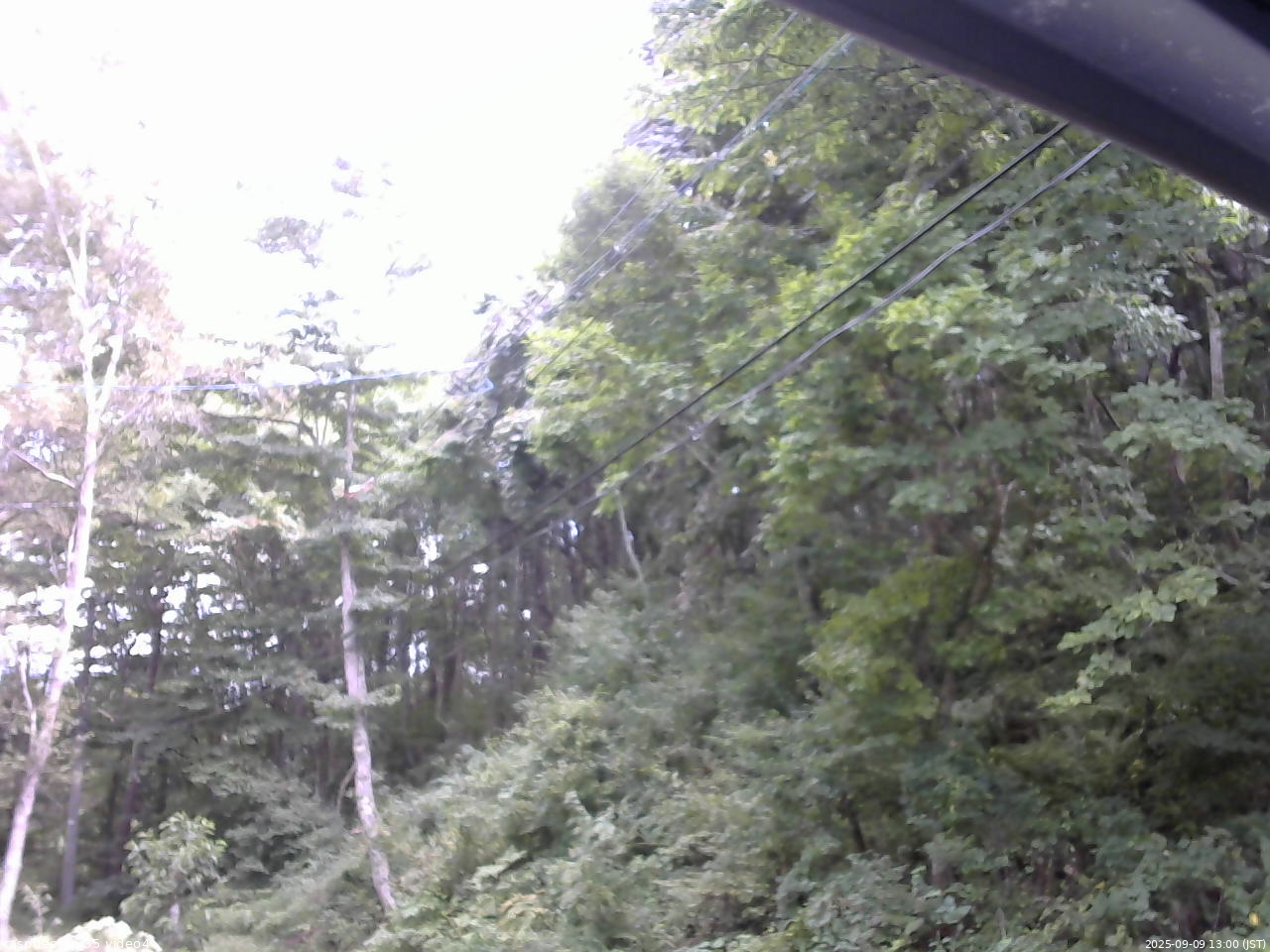 長野県菅平高原 ゆたか山荘 東側上空 2025/09/09 13:00
