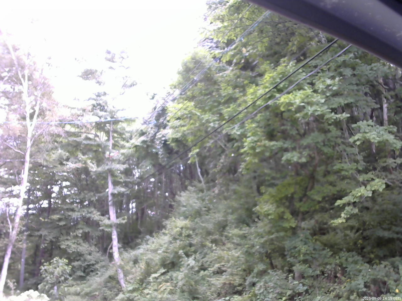 長野県菅平高原 ゆたか山荘 東側上空 2025/09/09 14:15