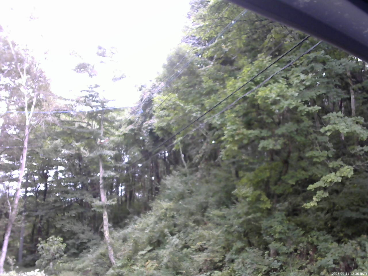 長野県菅平高原 ゆたか山荘 東側上空 2025/09/11 12:30