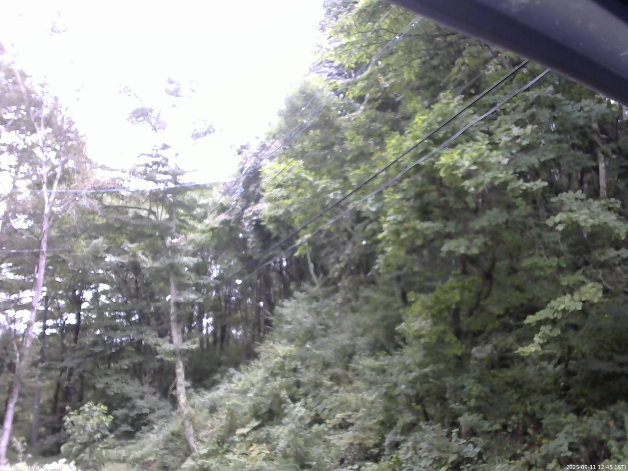長野県菅平高原 ゆたか山荘 東側上空 2025/09/11 12:45
