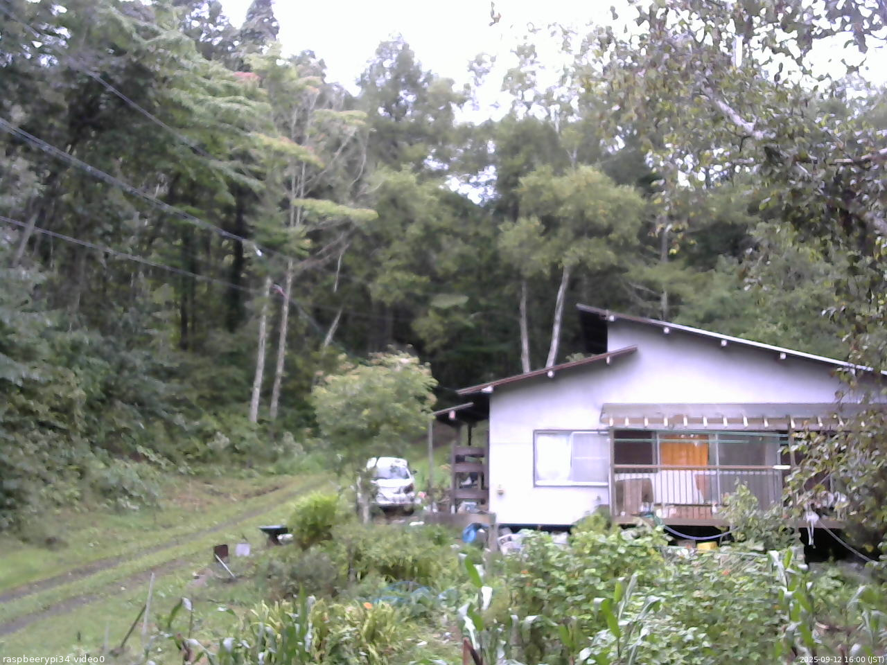 長野県菅平高原 ゆたか山荘 西側(坂上) 2025/09/12 16:00