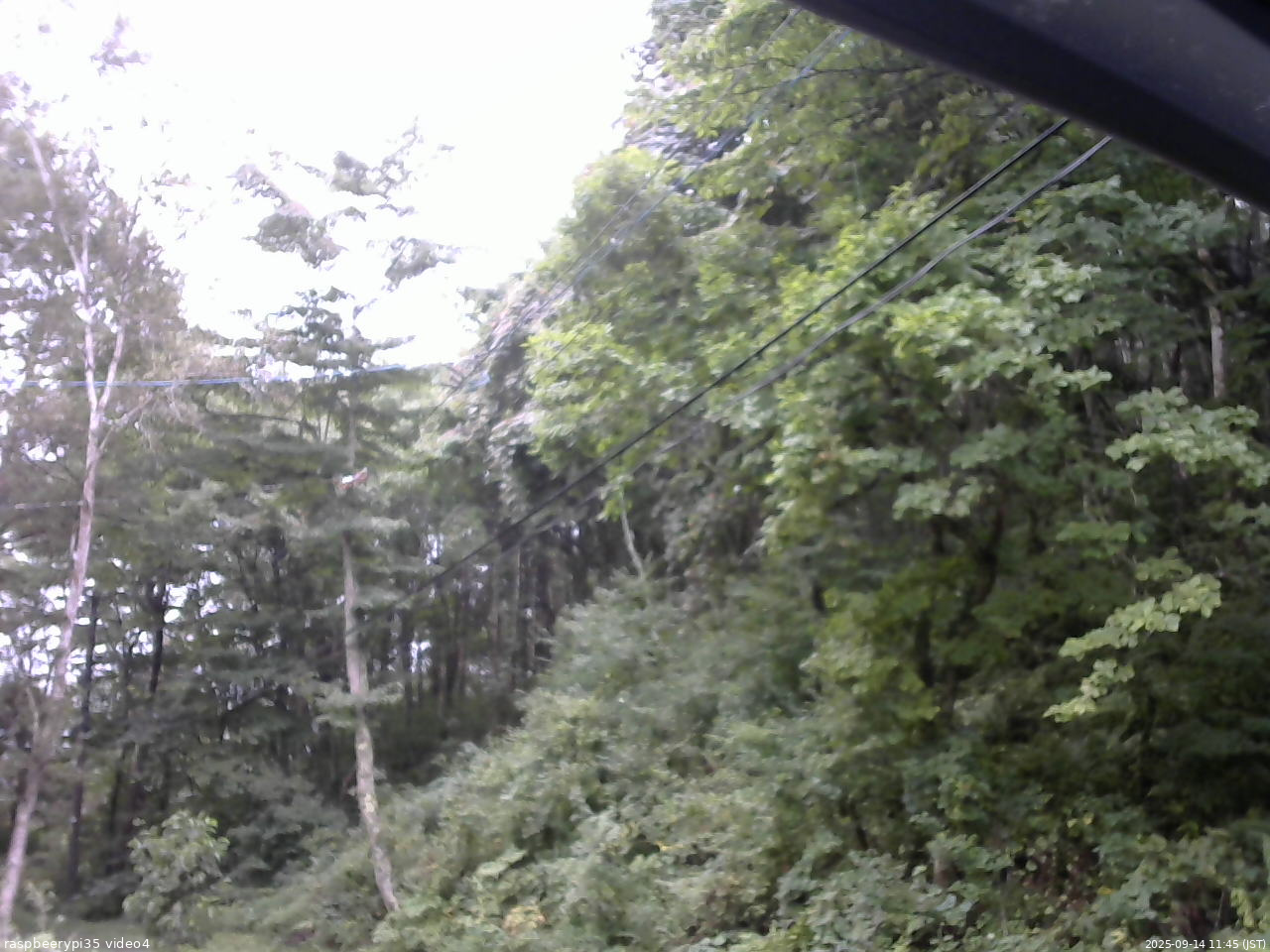 長野県菅平高原 ゆたか山荘 東側上空 2025/09/14 11:45
