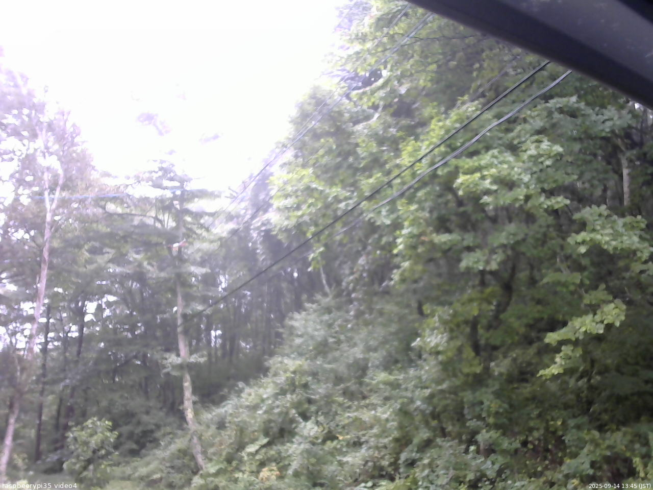長野県菅平高原 ゆたか山荘 東側上空 2025/09/14 13:45