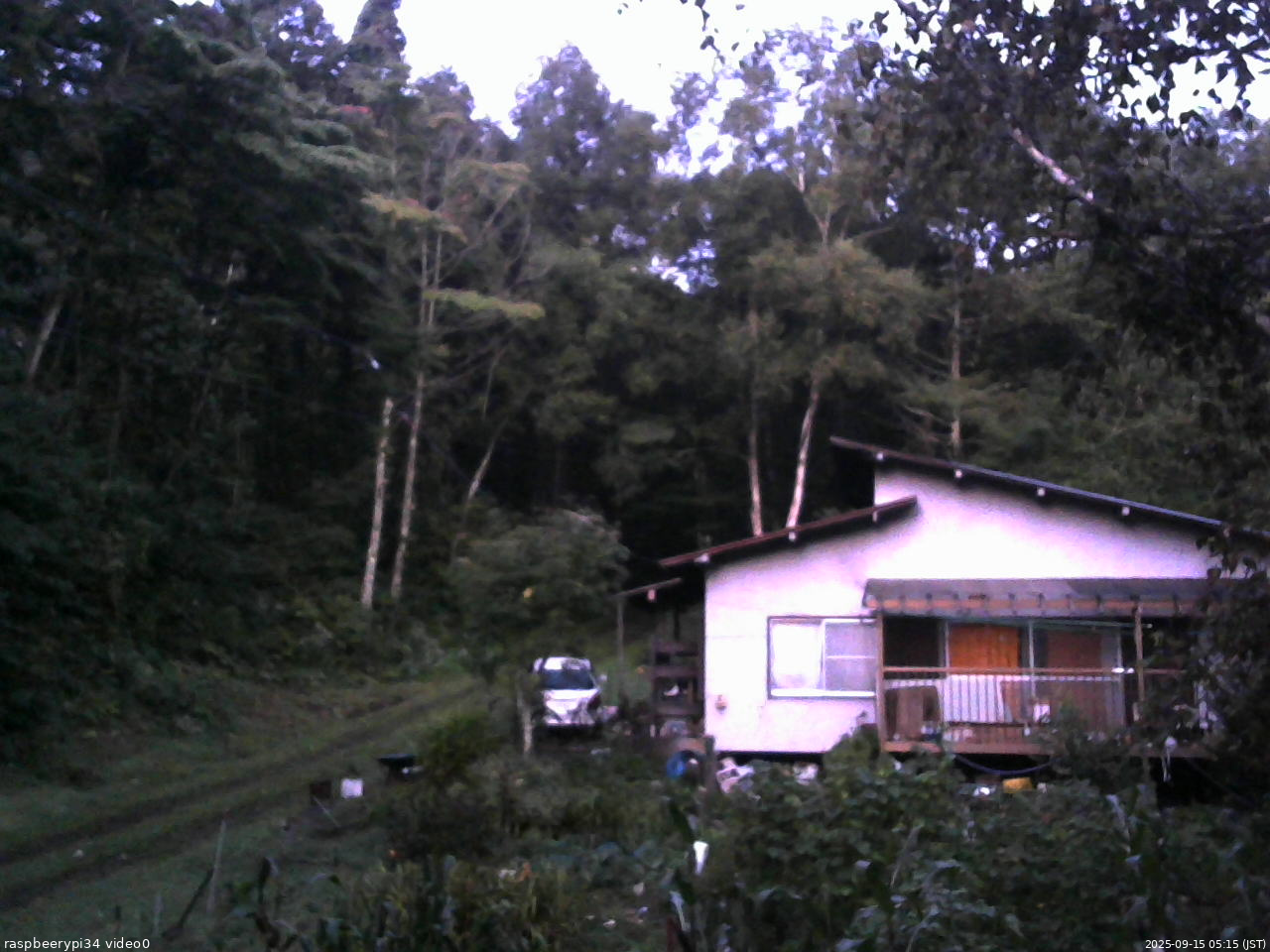 長野県菅平高原 ゆたか山荘 西側(坂上) 2025/09/15 05:15