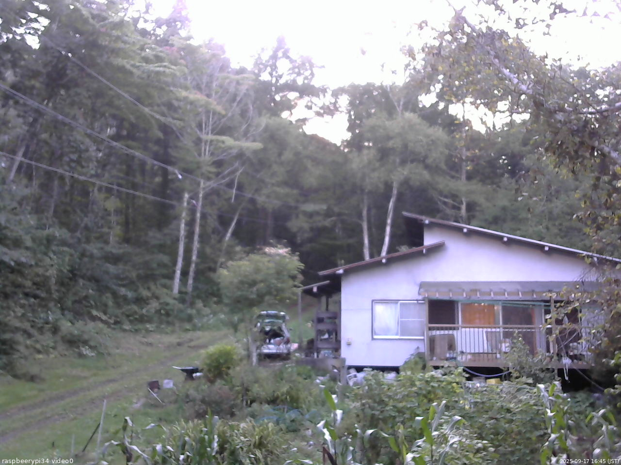 長野県菅平高原 ゆたか山荘 西側(坂上) 2025/09/17 16:45