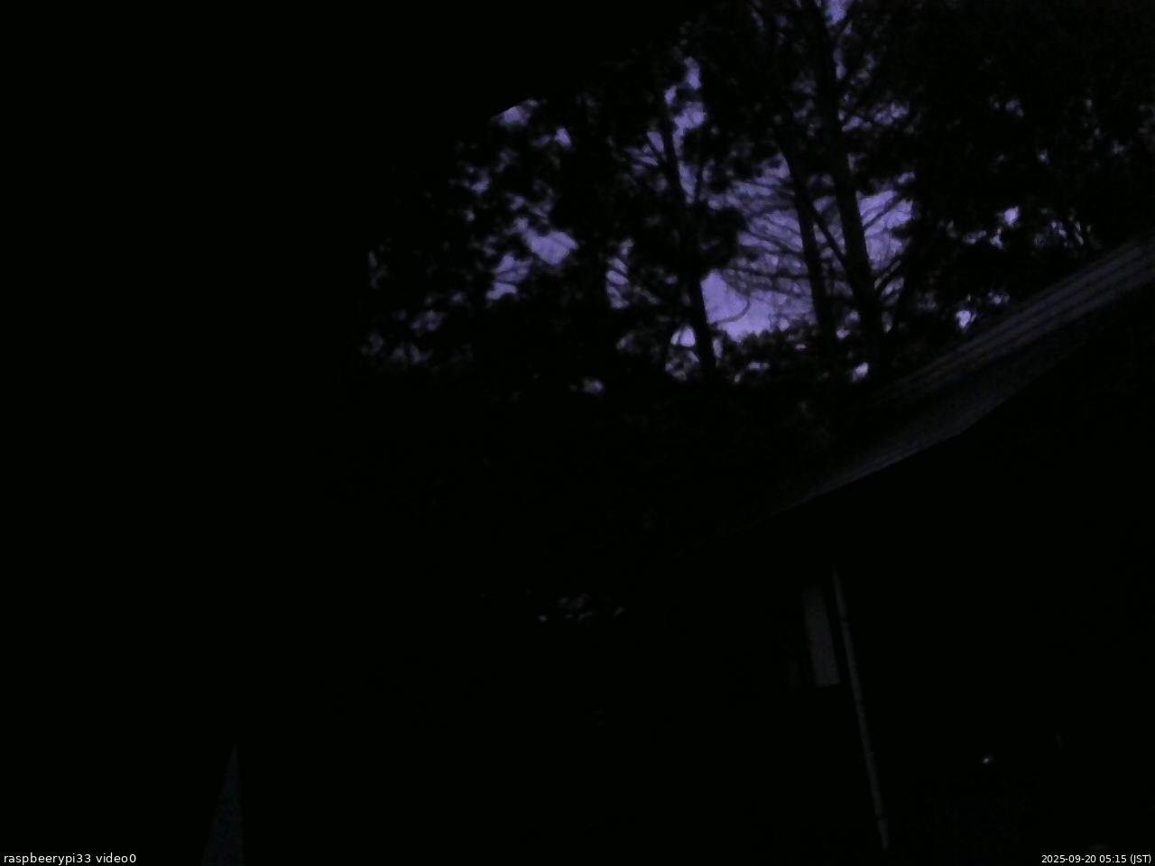 長野県菅平高原 ゆたか山荘 北側 2025/09/20 05:15