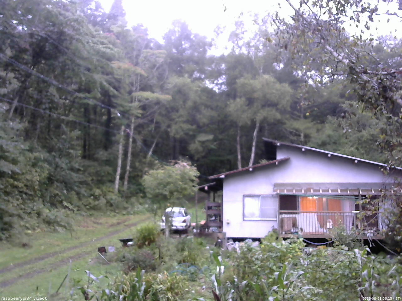 長野県菅平高原 ゆたか山荘 西側(坂上) 2025/09/21 06:15
