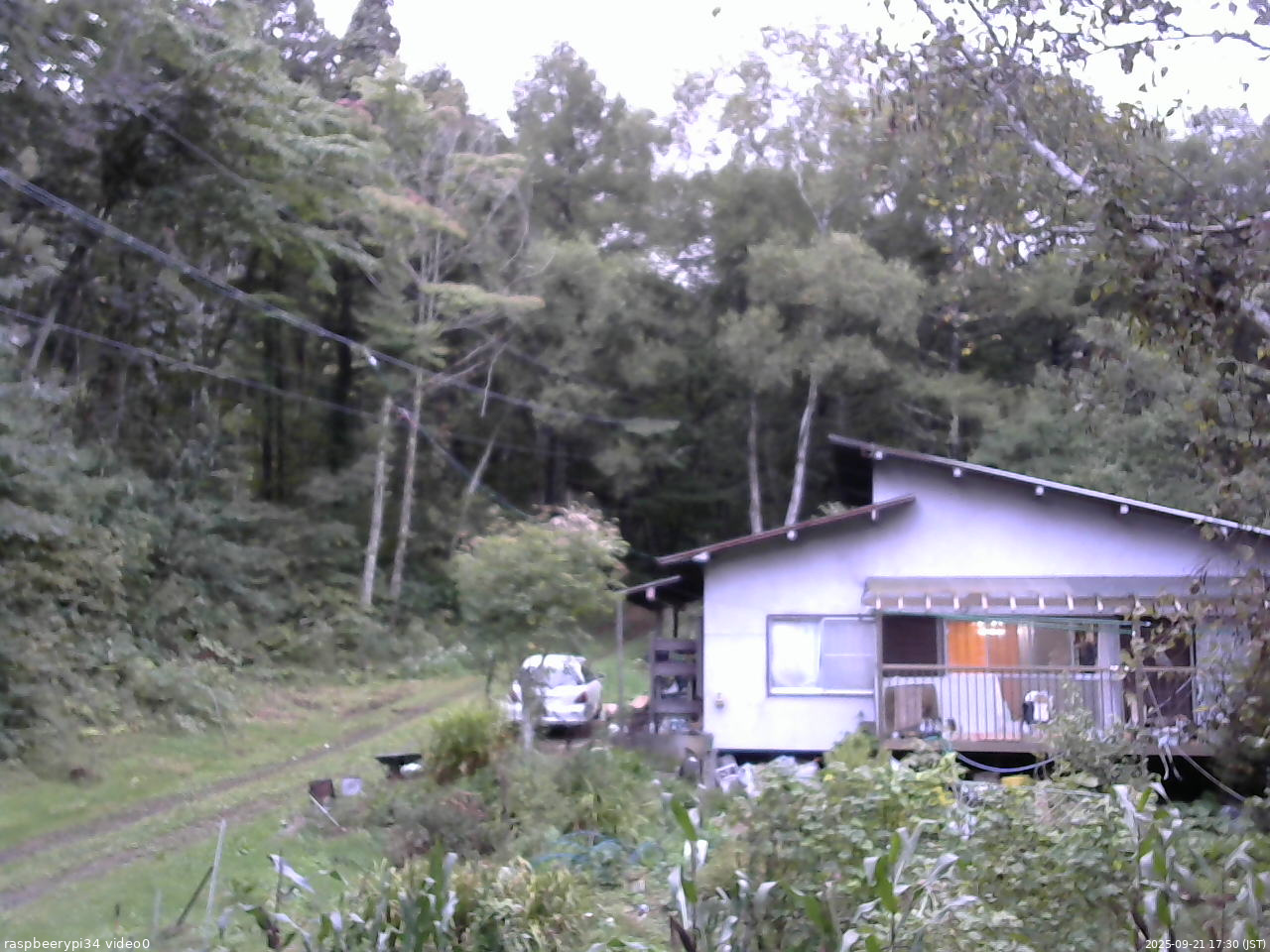 長野県菅平高原 ゆたか山荘 西側(坂上) 2025/09/21 17:30