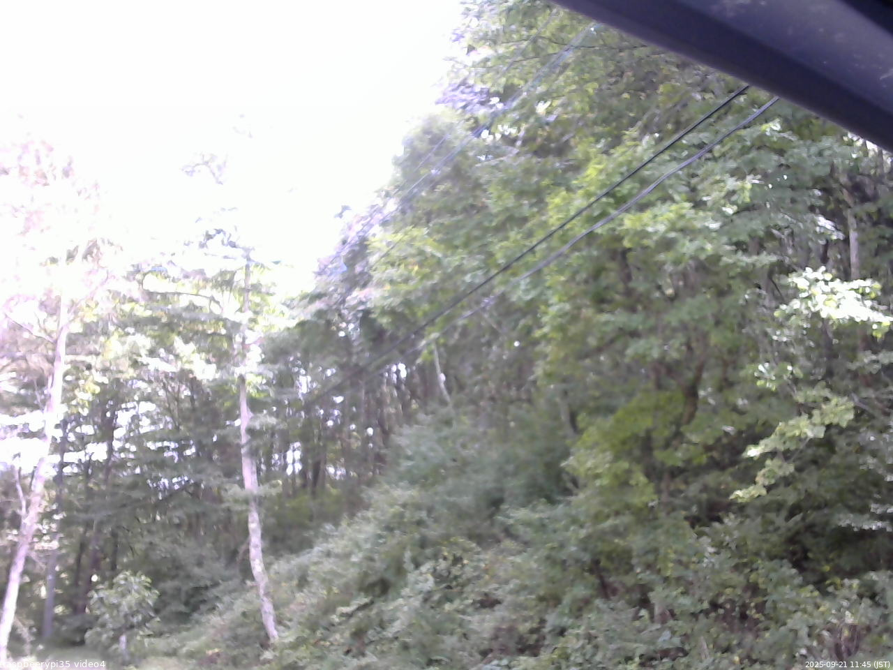 長野県菅平高原 ゆたか山荘 東側上空 2025/09/21 11:45