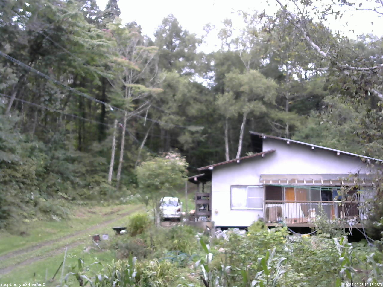 長野県菅平高原 ゆたか山荘 西側(坂上) 2025/09/23 12:15