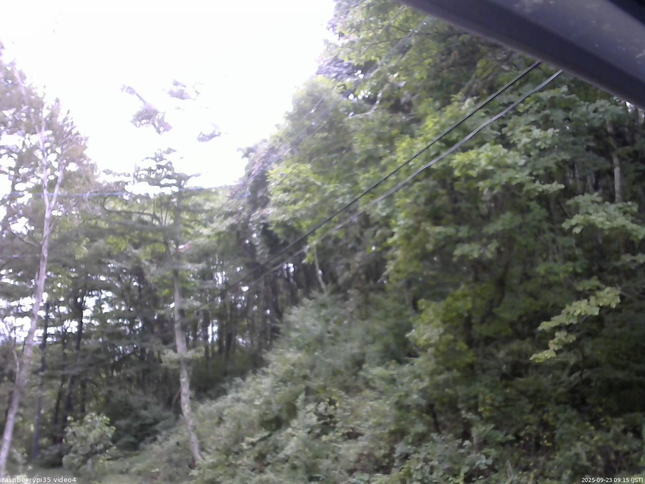 長野県菅平高原 ゆたか山荘 東側上空 2025/09/23 09:15