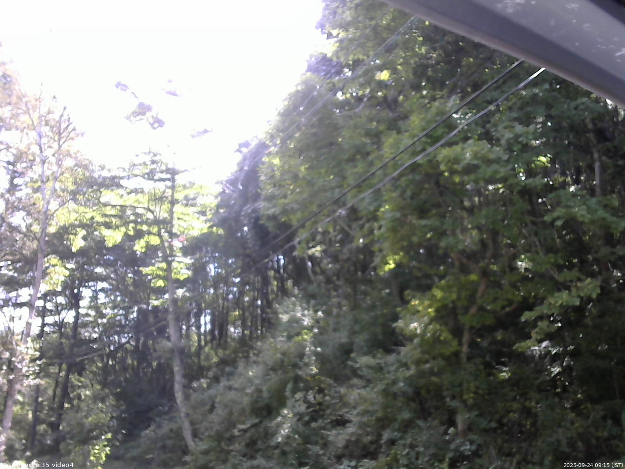 長野県菅平高原 ゆたか山荘 東側上空 2025/09/24 09:15