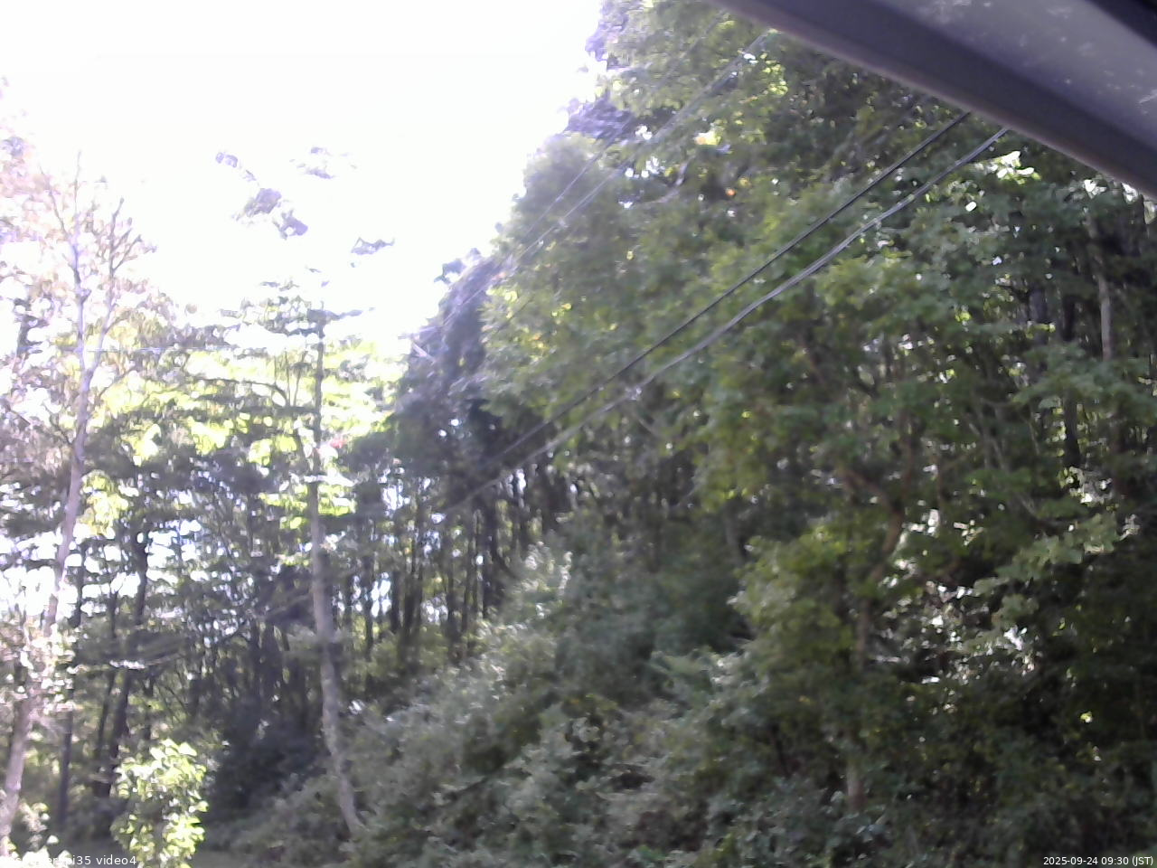 長野県菅平高原 ゆたか山荘 東側上空 2025/09/24 09:30