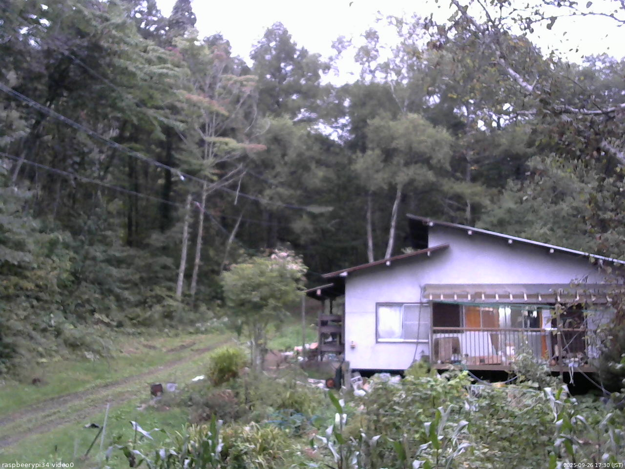 長野県菅平高原 ゆたか山荘 西側(坂上) 2025/09/26 17:30