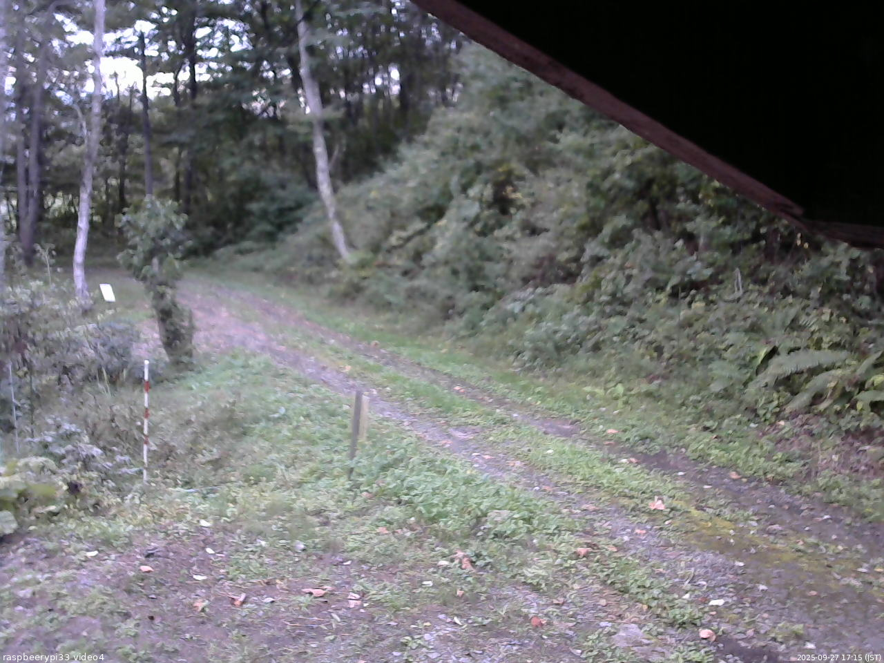 長野県菅平高原 ゆたか山荘 東側(坂下) 2025/09/27 17:15