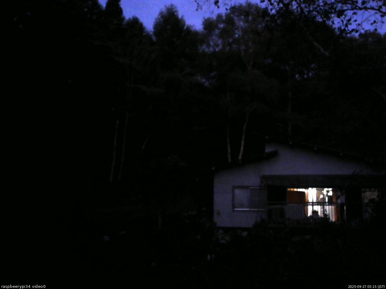 長野県菅平高原 ゆたか山荘 西側(坂上) 2025/09/27 05:15