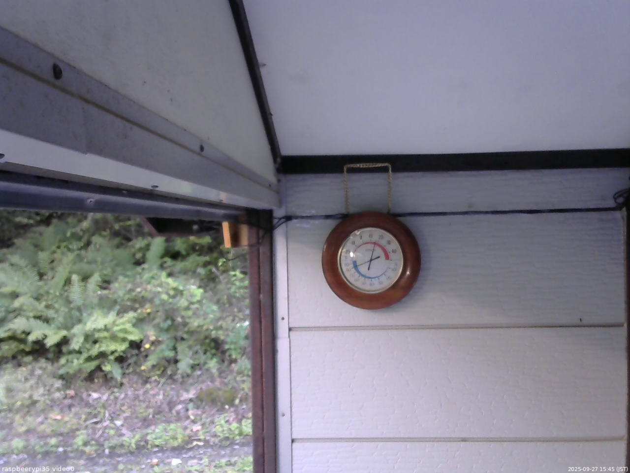 長野県菅平高原 ゆたか山荘 温度計 2025/09/27 15:45
