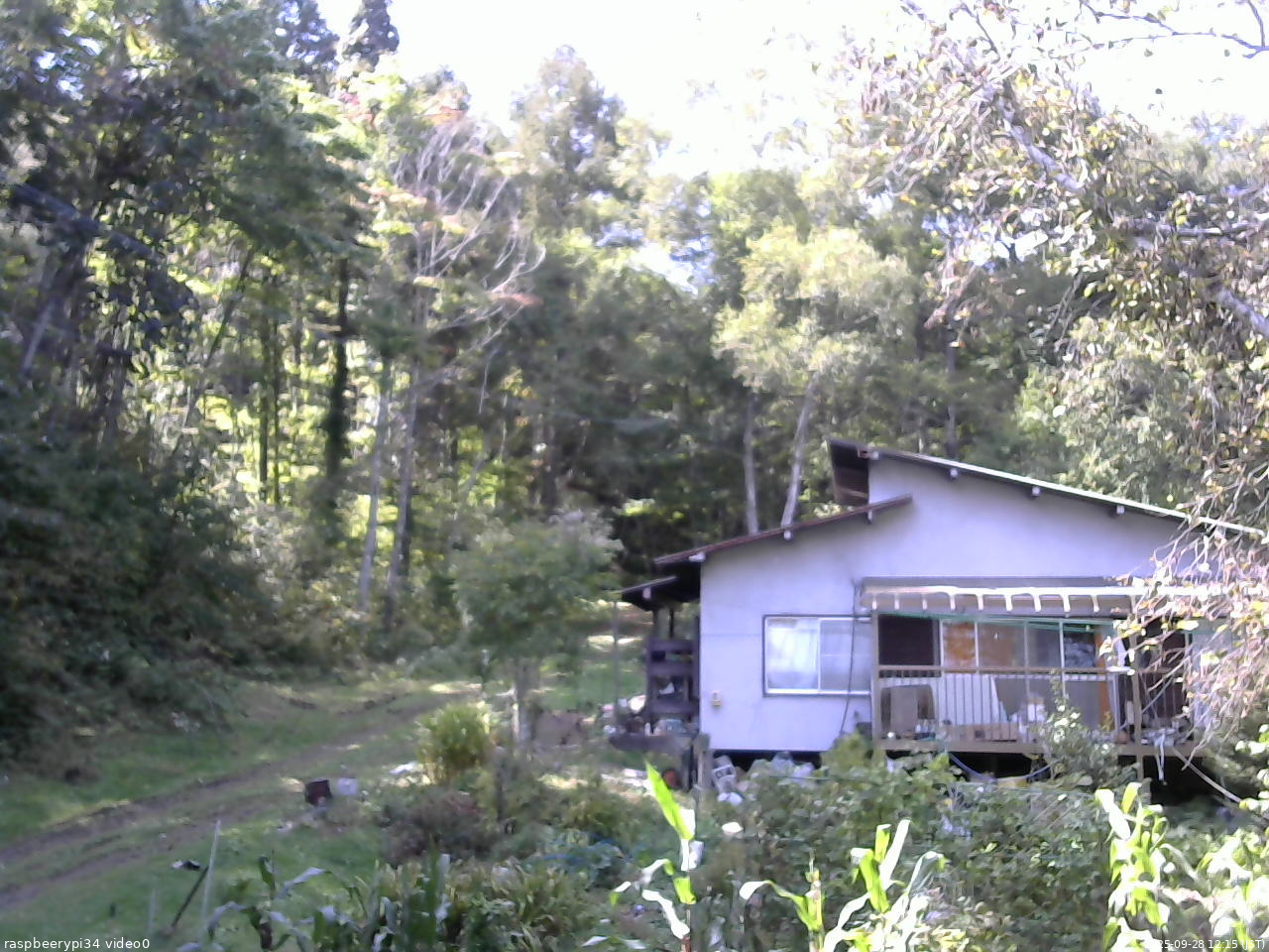 長野県菅平高原 ゆたか山荘 西側(坂上) 2025/09/28 12:15