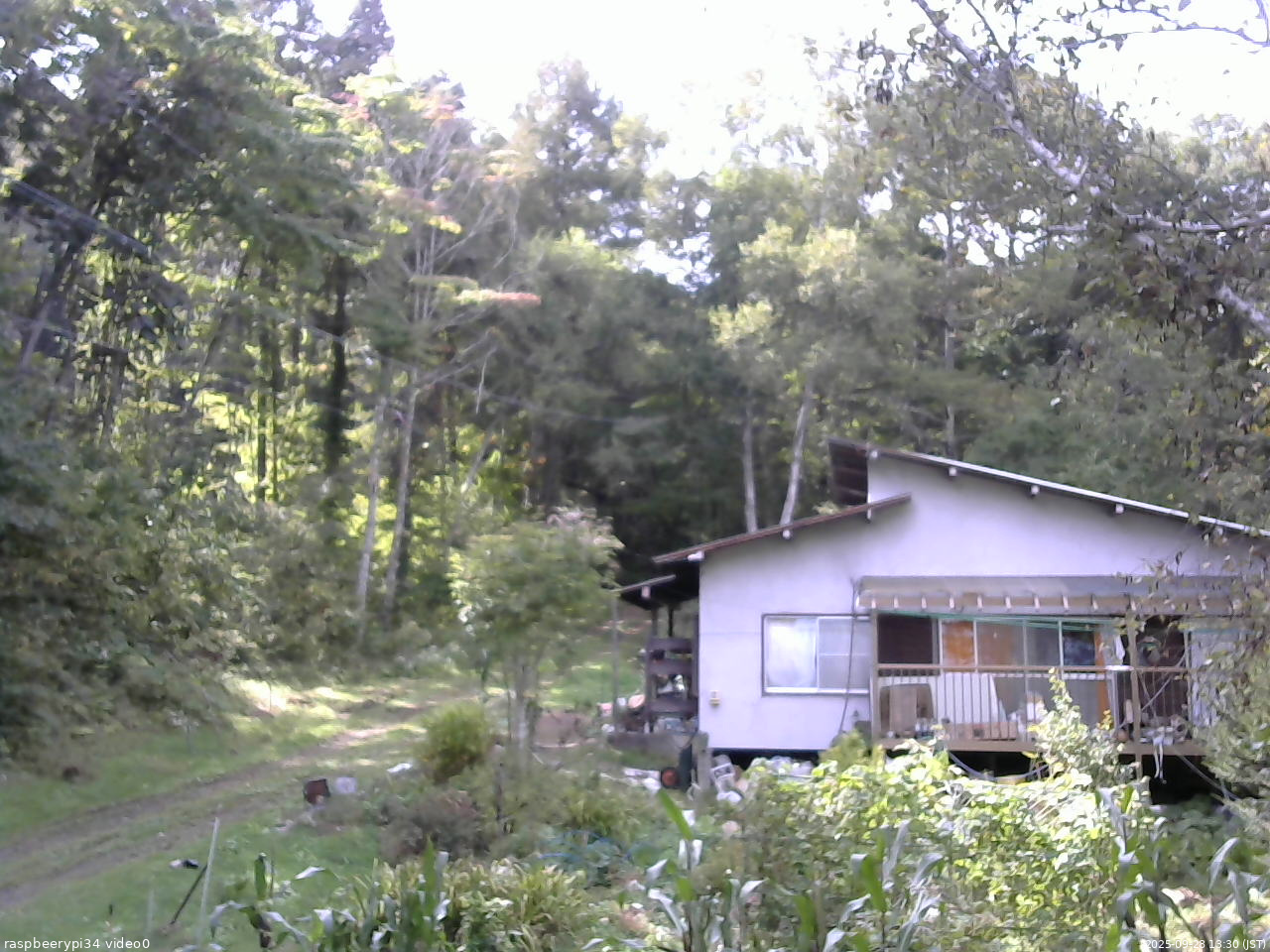 長野県菅平高原 ゆたか山荘 西側(坂上) 2025/09/28 13:30