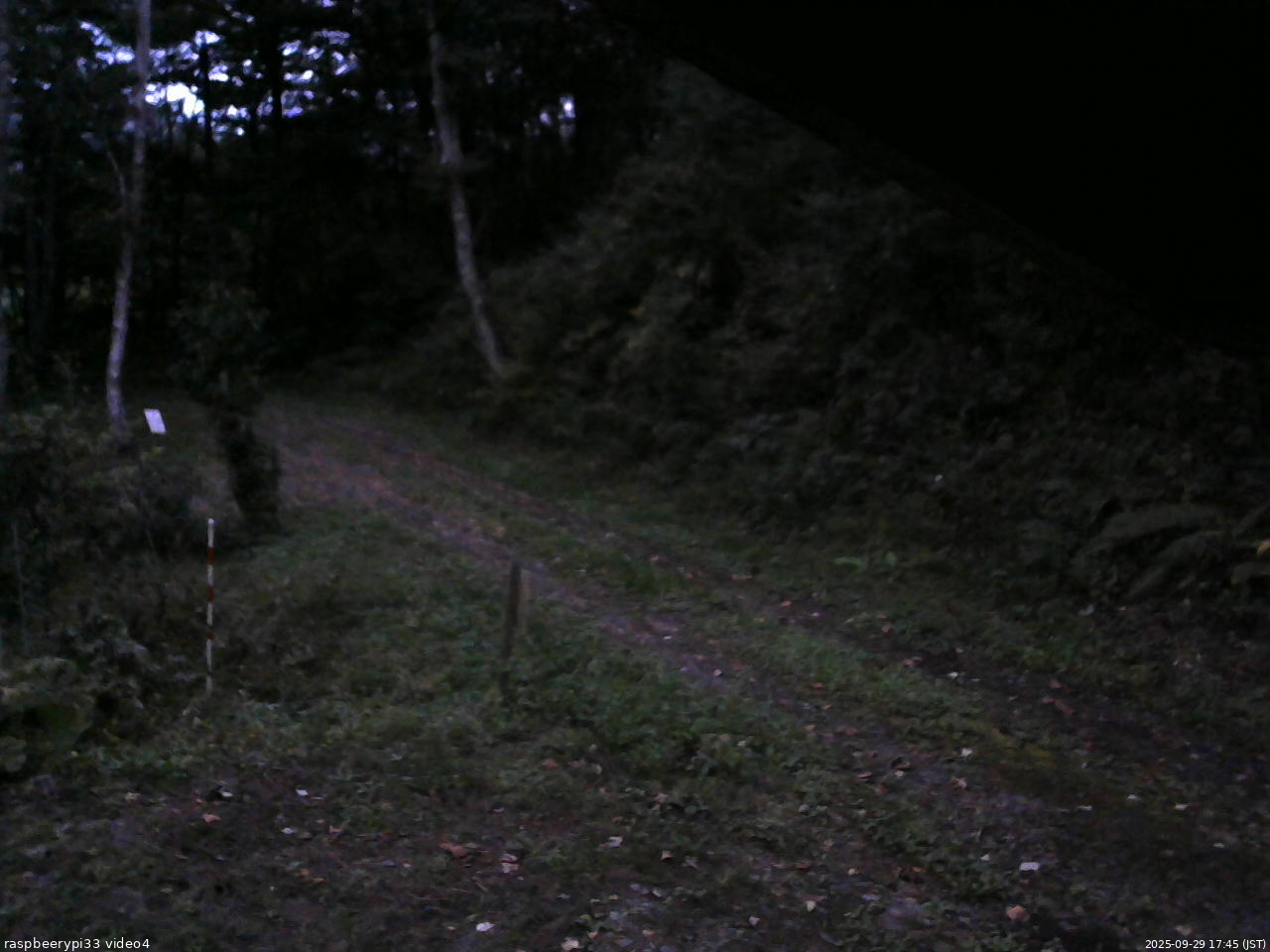 長野県菅平高原 ゆたか山荘 東側(坂下) 2025/09/29 17:45
