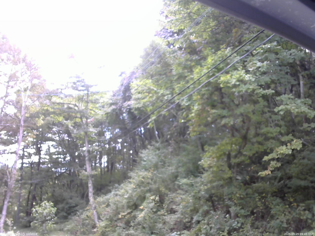 長野県菅平高原 ゆたか山荘 東側上空 2025/09/29 09:45