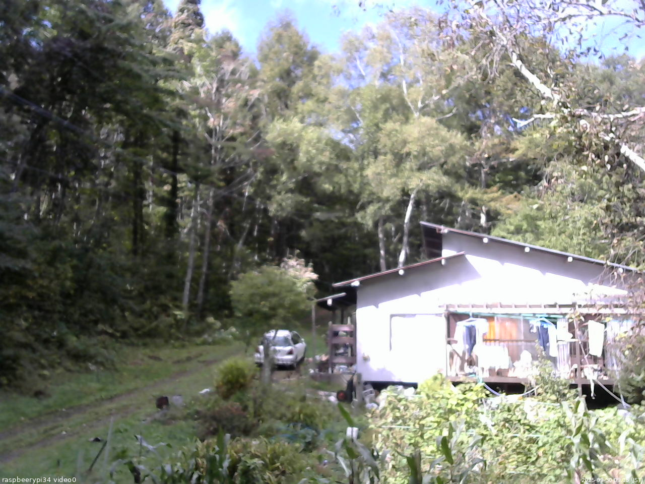 長野県菅平高原 ゆたか山荘 西側(坂上) 2025/09/30 09:15