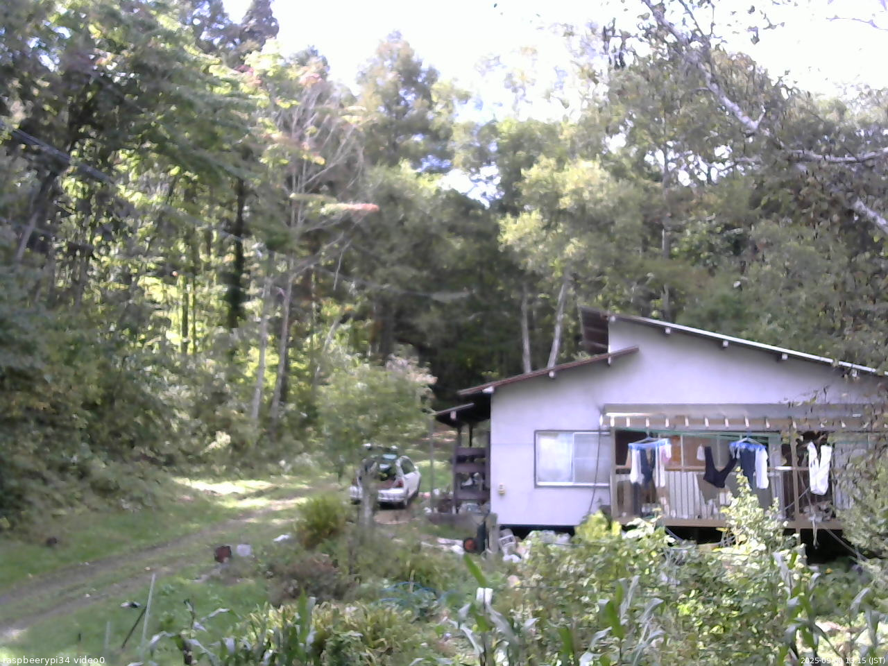 長野県菅平高原 ゆたか山荘 西側(坂上) 2025/09/30 13:15