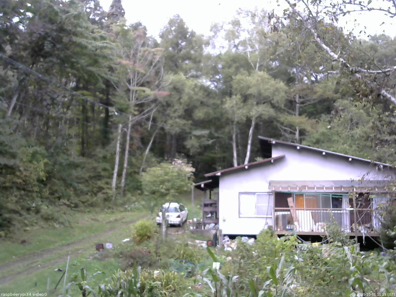 長野県菅平高原 ゆたか山荘 西側(坂上) 2025/10/01 11:15