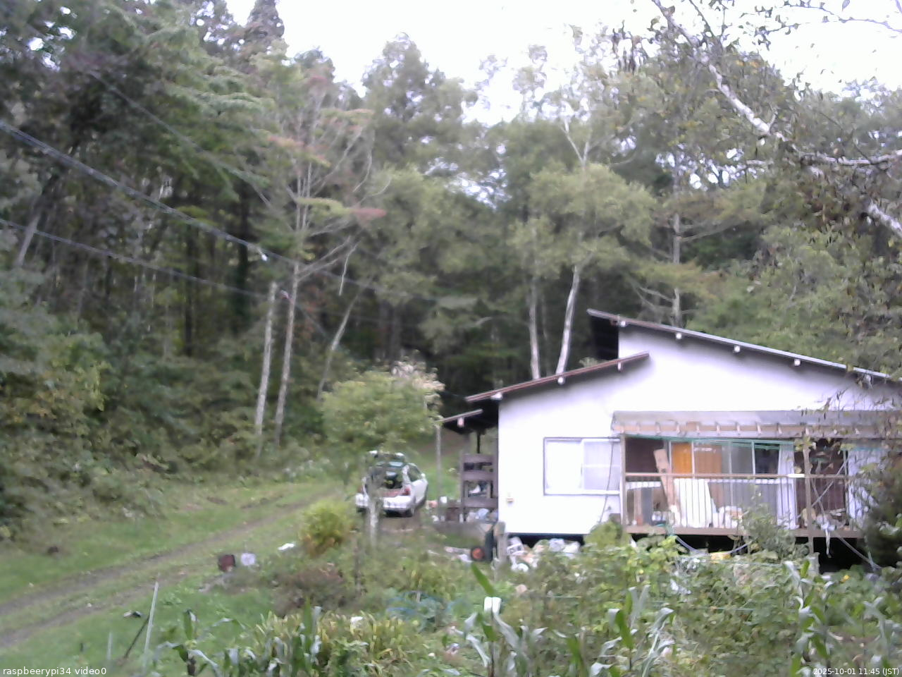 長野県菅平高原 ゆたか山荘 西側(坂上) 2025/10/01 11:45