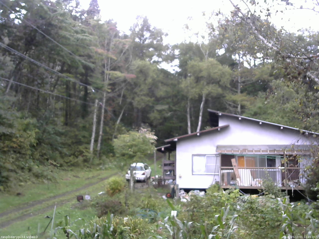 長野県菅平高原 ゆたか山荘 西側(坂上) 2025/10/01 12:45