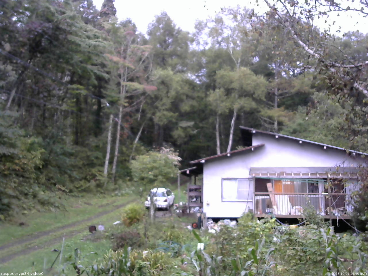 長野県菅平高原 ゆたか山荘 西側(坂上) 2025/10/01 15:45