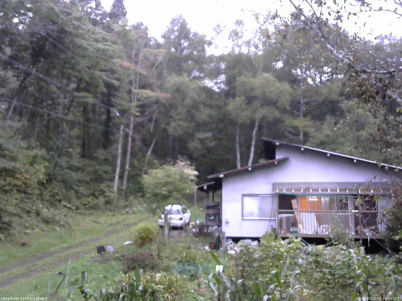 長野県菅平高原 ゆたか山荘 西側(坂上) 2025/10/01 16:15